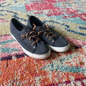 Navy Sperry shoes 7.5
